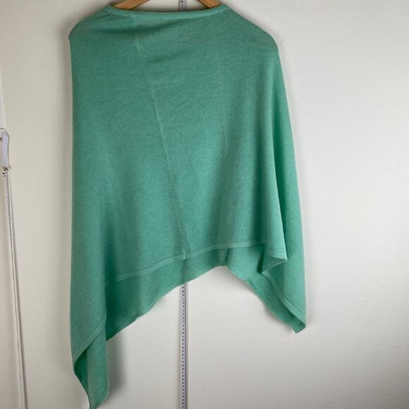 Exclusive Cashmere Mint Green Poncho Topper One Size - Picture 6 of 9